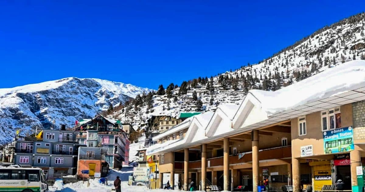 Aaj Ka Mausam Live: बारिश, बर्फबारी और शीतलाहर... पहाड़ से बिहार मौसम का कहर! दिल्ली-NCR से लेकर पटना तक का क्या है हाल? पढ़ें IMD का नया अपडेट