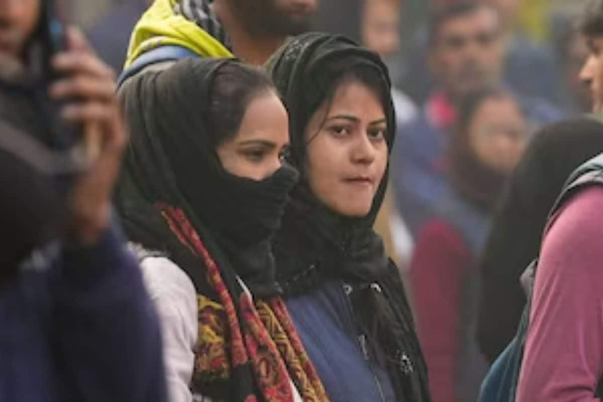 सावधान! UP-बिहार में अभी नहीं थमेगा कोहरे का टॉर्चर दिल्ली-NCR में बारिश का अलर्ट मौसम विभाग ने जारी की 26 जनवरी तक की रिपोर्ट