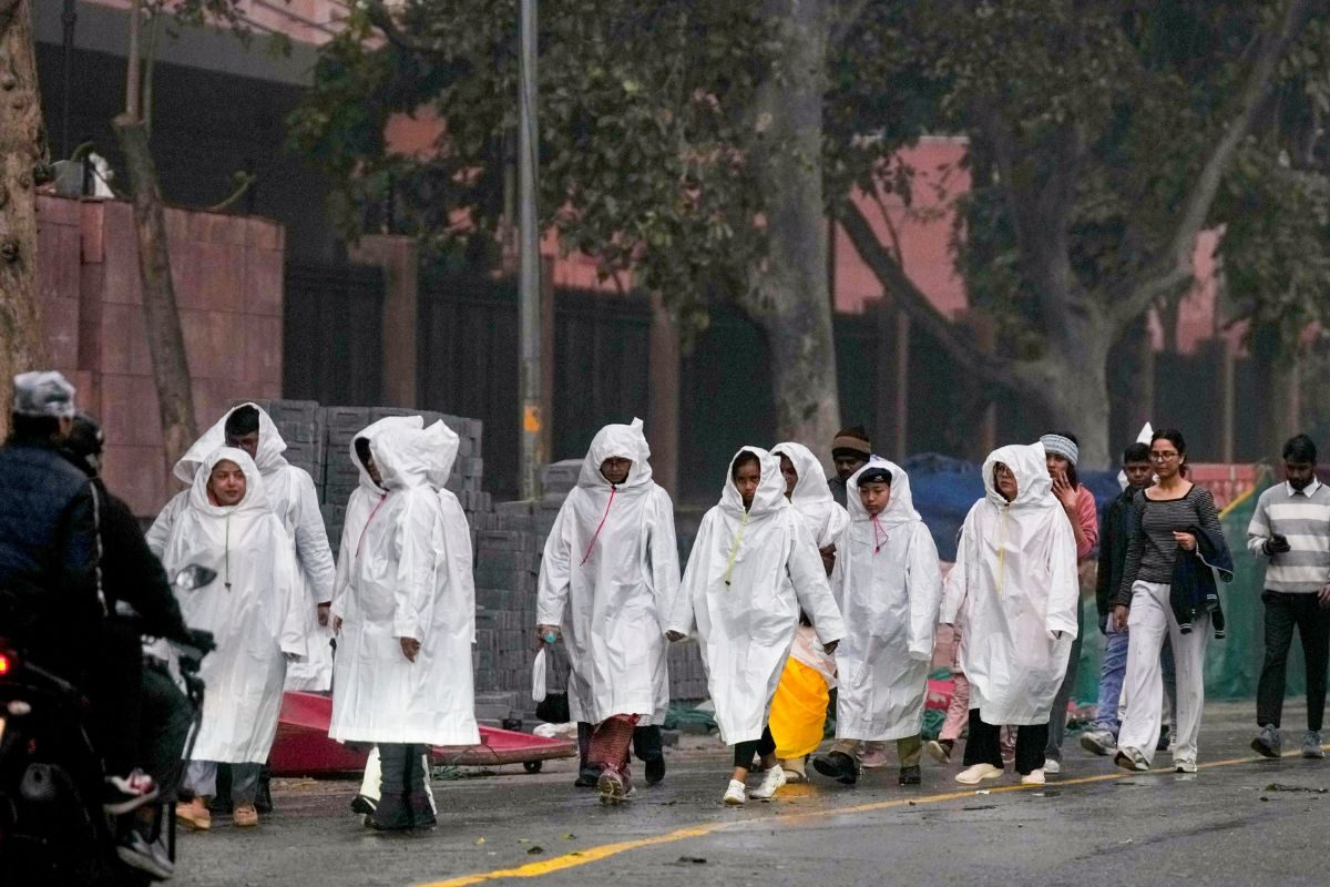 बर्फबारी के बाद अब सांसें जमाने वाली हवाएं! अगले 72 घंटे डराने वाले दिल्ली-NCR से UP-बिहार तक अलर्ट