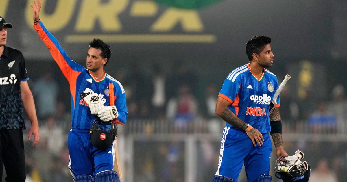 Not Abhishek Sharma Bumrah Wins POTM Award: अभिषेक शर्मा नहीं जसप्रीत बुमराह को चुना गया प्लेयर ऑफ द मैच