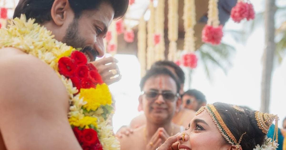 15 साल की लव स्टोरी, कीर्ति सुरेश ने शेयर किए शादी के इमोशनल लम्हें, बोलीं- पहली बार देखे एंटनी की आंखों में आंसू