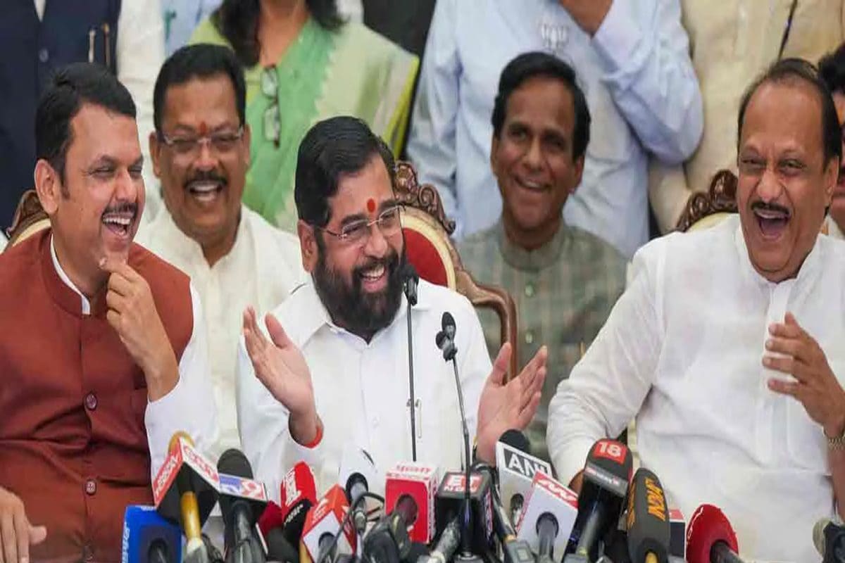 शिंदे को कंट्रोल करने वाला 'पावर फैक्टर' खत्म! अजीत पवार का निधन फडणवीस के लिए कैसे है झटका, अब महायुति में क्या होगा?