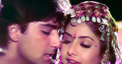 90 के दशक का हिट गाना 'तुझे न देखूं' 22 साल बाद भी दिलों पर राज कर रहा है.