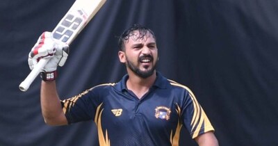 अनमोलप्रीत सिंह ने जड़ा धमाकेदार शतक. 