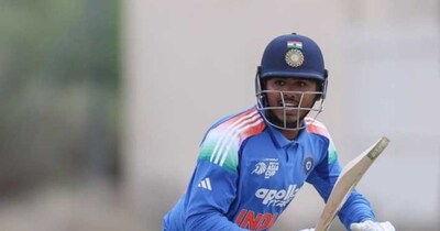  भारत ने लगातार तीन जीत के साथ सुपर सिक्स में जगह बनाई. 