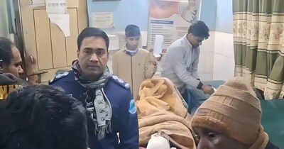 बांग्लादेश में हिंदू व्यक्ति पर हमले के बाद उसे अस्पताल लाया गया. (Credit-X)