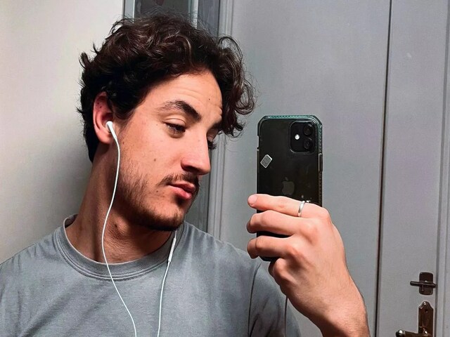 24 साल का लड़का नहीं बना पाता था दाढ़ी, 1.5 लाख रुपए में कराई सर्जरी, बालों के साथ हुई मौत