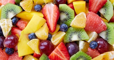 इंस्टेंट एनर्जी के लिए केला, सेब और संतरा का सेवन करना चाहिए.