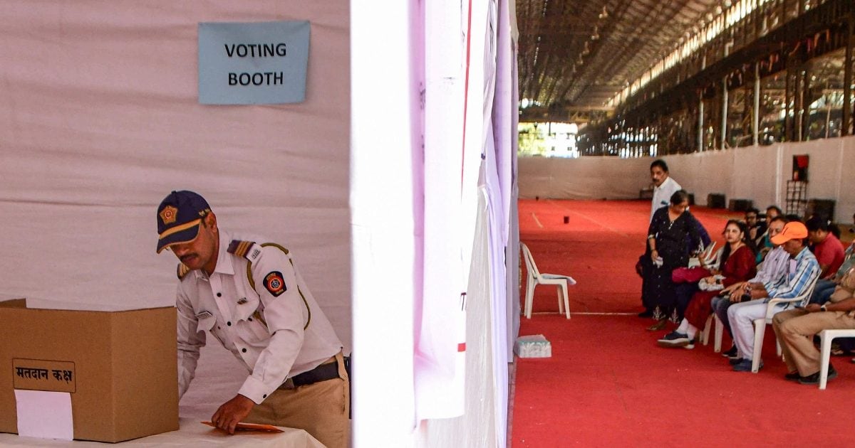 Maharashtra Local Body BMC Election Live: BMC चुनाव के लिए शुरू हो चुकी है वोटिंग, जानें किन्‍होंने डाला वोट, कौन हैं सबसे धनी कैंडिडेट?