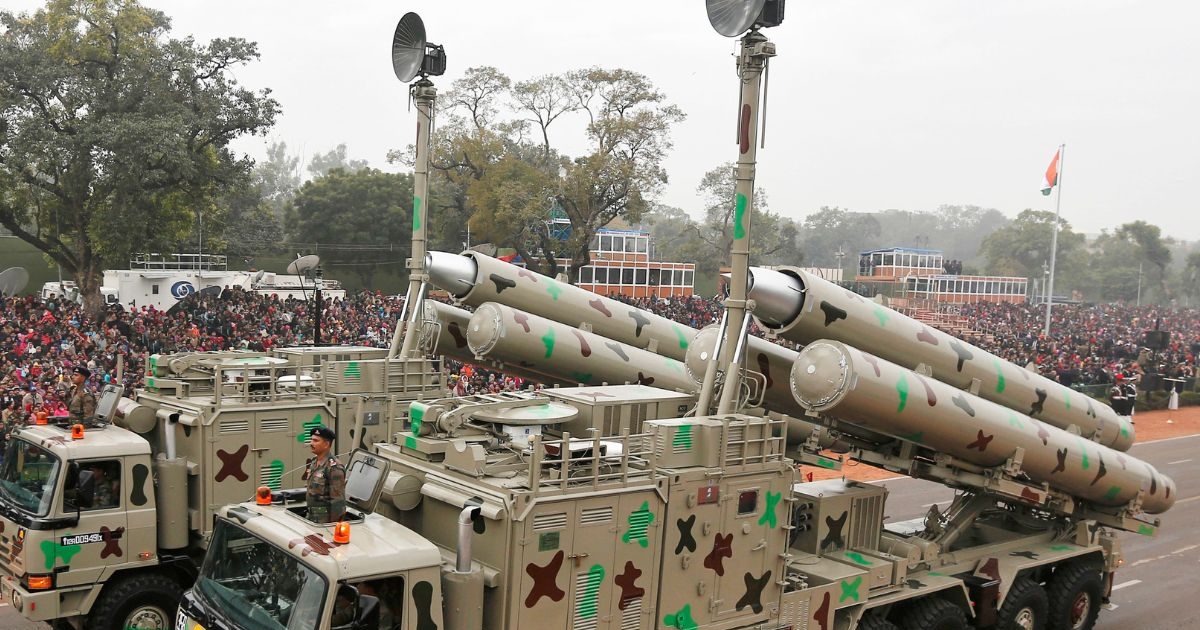 चीन के पास S-400 के 6 स्क्वाड्रन, फिर क्या ड्रैगन पर ब्रह्मोस का वार हो जाएगा बेकार, पढ़ लीजिए ये रिपोर्ट