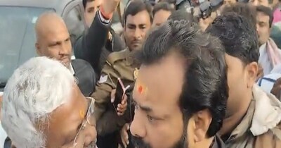 मंत्री स्वतंत्र देव सिंह के साथ विधायक बृजभूषण राजपूत.