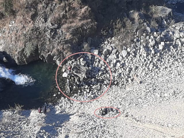 हिमाचल के चंबा में हादसा, रात को 150 मीटर गहरी खाई में गिरी कार, सुबह चला  पता, शिव मंदिर के पुजारी के बेटे और दोस्त की मौत