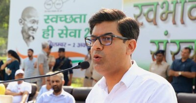 भाजपा ने युवा राष्ट्रीय अध्यक्ष नितीन नबीन के संकल्प को आगे बढ़ाते हुए 45 वर्षीय सौरभ को मेयर प्रत्याशी बनाया था. 