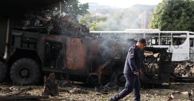 वेनेजुएला में हमले के बाद मची तबाही.