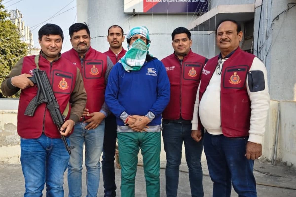 महिला के साथ रेपकर बनाया अश्लील वीडियो फिर भेज दिया पति को अब दिल्ली पुलिस ने फिल्मी स्टाइल में किया गिरफ्तार