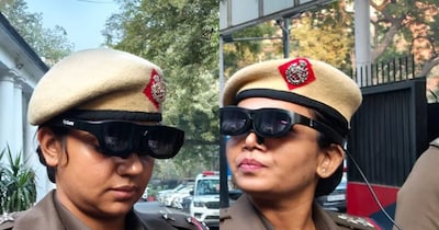 दिल्ली पुलिस को मिला फेस रिकॉग्निशन से लैस 'जादुई' चश्मा. (फोटो X)