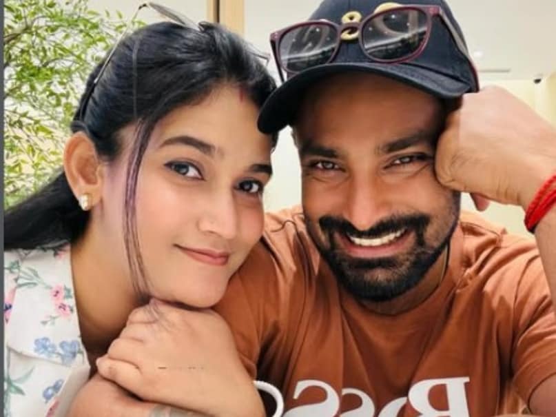 Litton das, Litton das wife, debosri sonchita devotee, debosri sonchita, debosri sonchita farmer, debosri sonchita agriculture, debosri sonchita beauty, debosri sonchita litton das love story, Litton das wife shree krishna devotee, Litton das t20 world cup captain, Litton das bangladesh t20 world cup captain, लिटन दास, देबोश्री सोंचिता, लिटन दास बांग्लादेश टी20 वर्ल्ड कप कप्तान