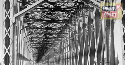 नई दिल्‍ली. आज देश में चिनाब लेकर अंजी और पंबन ब्रिज बन चुके हैं, जो अपने आप में अनूठे है और आधुनिक तकनीक की वजह से विश्‍व स्‍तर पर पहचान बना चुके हैं. पर देश में पहले भी ऐसे ब्रिज बने थे, जो उस दौर में खास थे, इनमें कुछ अब भी हैं और कुछ बंद हो चुके हैं. इन ब्रिज के ऊपर से ट्रेन गुजरने का अलग ही अहसास होता है. ऐसी ब्लैक एंड व्हाइट फोटो जो, पहले आपने नहीं देखी होगी.