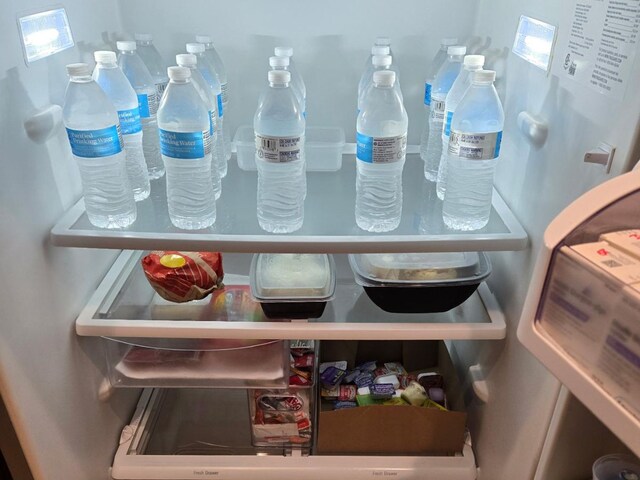 भाई ने खोला बहन का फ्रिज, अंदर का नजारा देखकर हो गया हैरान, फिर...