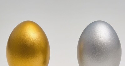 सोने और चांदी की कीमतों में आगे भी उछाल जारी रहने की संभावना है. 