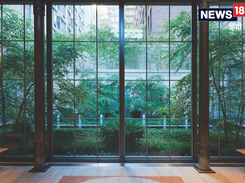 साल 2025 में भारतीय रियल एस्टेट सेक्टर में ग्रीन होम्स के निवेश में करीब 29% की वृद्धि दर्ज की गई है. विश्लेषकों की मानें तो इनका बड़ा हिस्सा ग्रीन सर्टिफिकेशन, ऊर्जा दक्षता और भविष्य-सुरक्षित डिजाइन की ओर जा रहा है. मिलेनियल्स और जेन जी को समझ आ चुका है कि टिकाऊ निर्माण ही असली विकास है जो प्रोजेक्ट आज ऊर्जा और पानी बचाते हैं, वही कल मूल्य, स्थिरता और विश्वास पैदा करेंगे. ऐसे में ग्रीन कंक्रीट का वर्चस्व अब तेजी से बढ़ने लगा है. 