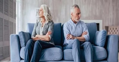 बिना एक्स्ट्रा मैरिटल अफेयर के सिंगल रहने को ले रही तलाक (इमेज- फाइल फोटो)