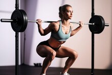 एक दिन में कितने घंटे करनी चाहिए जिम? ज्यादा देर वर्कआउट करना भी नुकसानदायक