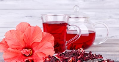 लाल पंखुड़ियों वाले इस फूल के फायदे.