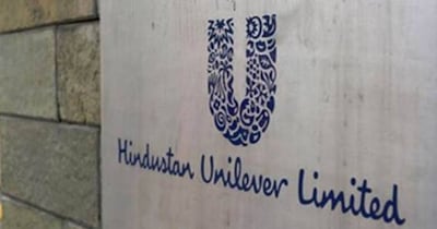 HUL को ₹1600 करोड़ का टैक्स नोटिस, शेयर 0.4% फिसला; निवेशक अपील पर नजर रखें.