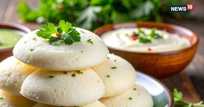 इडली बैटर बनाने का प्रोफेशनल तरीका, जिसे अपनाकर आपकी इडली सॉफ्ट बनेगी.