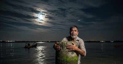 62 साल के बुजुर्ग ने मौत से लड़ी जंग, रात भर खंभे से लटककर बचाई जान.