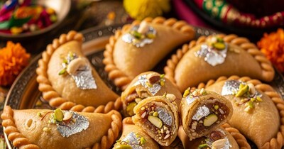 चंद्रकला मिठाई