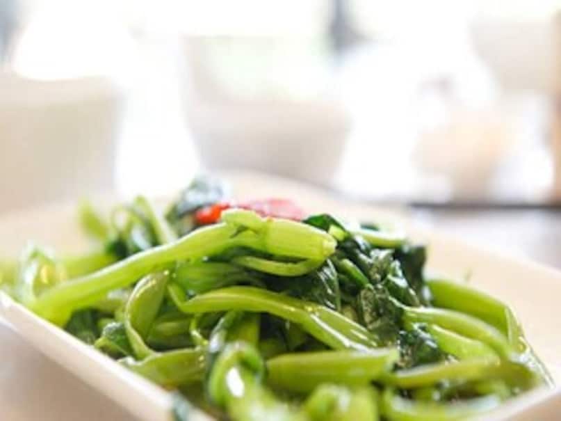 Lifestyle, Healthy Lifestyle, Sexual disease, Sexual Problem, Periods, Menstruation, Love Relationship, Relationship Goal, Nightfall, Pregnancy, kannada news, karnataka news, Stay Youthful Even at 60! This Green Leafy Vegetable Is Said to Double Men’s Strength AKD