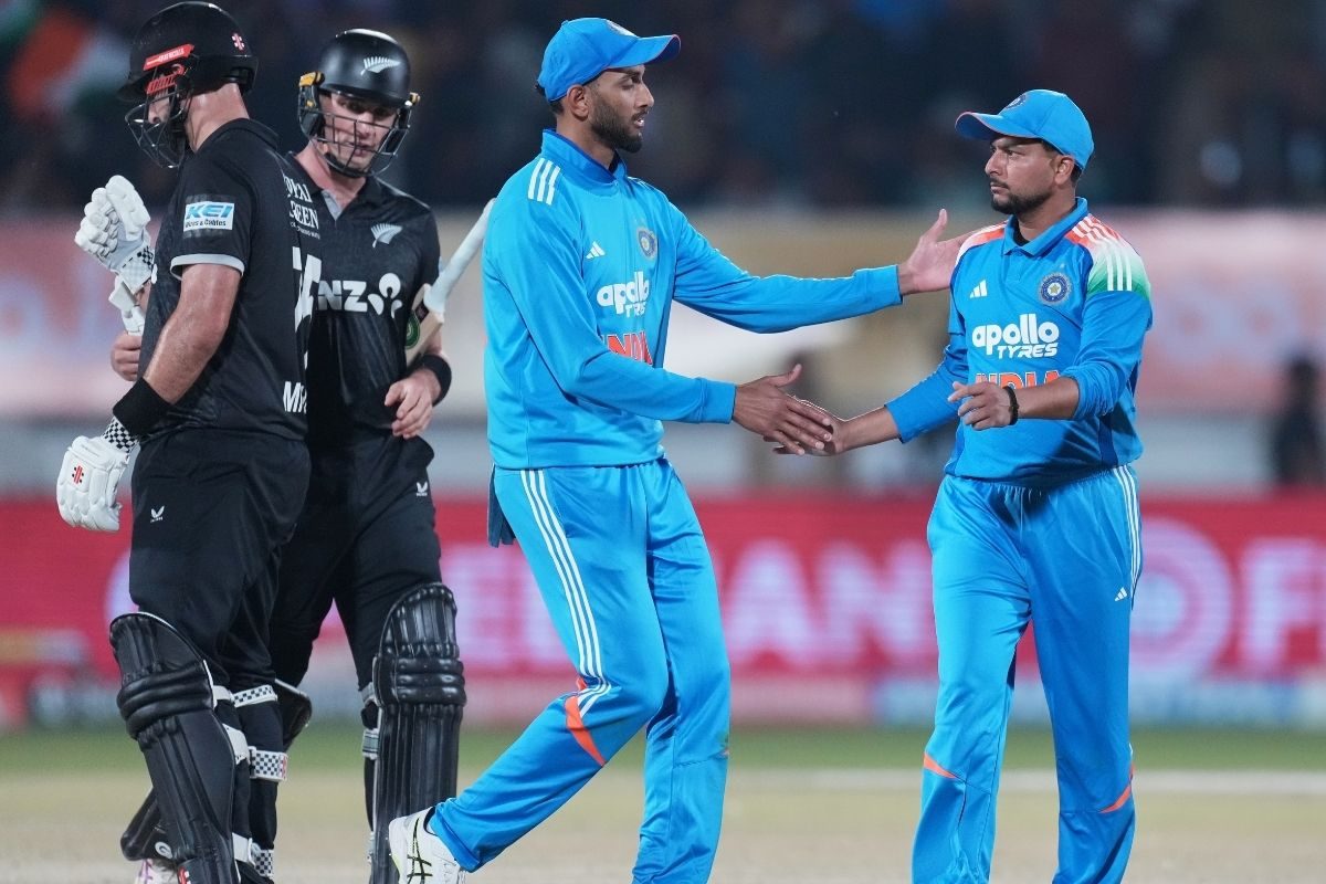 IND vs NZ 2nd ODI: न्यूजीलैंड ने भारत को दूसरे वनडे में हराकर किया पलटवार, जानें मैच में कब-क्या हुआ