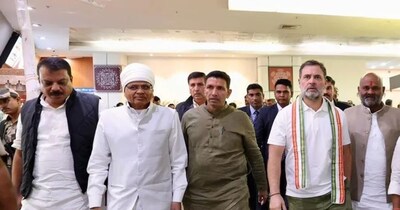 राहुल गांधी के इंदौर दौरे में कांग्रेस प्रदेश अध्‍यक्ष जीतू पटवारी और उमंग सिंघार भी साथ रहे. 