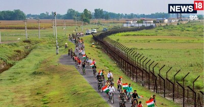 Chicken's Neck BSF News: BSF ने सिलीगुड़ी कॉरिडोर यानी चिकन नेक से लगती बांग्‍लादेश सीमा पर 12 फीट ऊंची कंटीली तार की फेंसिंग कर दी है. (फाइल फोटो/PTI)