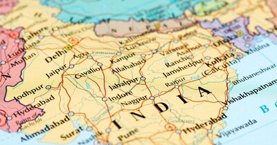 यह राज्य हिमालय की तराई से लेकर गंगा के मैदानी इलाकों तक फैला हुआ है.