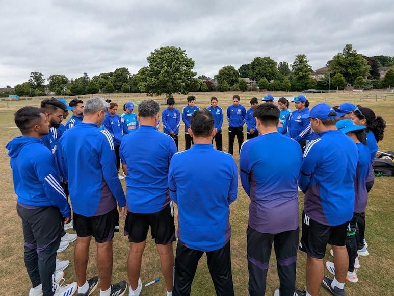 ভারতীয় মহিলা ক্রিকেট দল ভারতীয় মহিলা ক্রিকেট দল