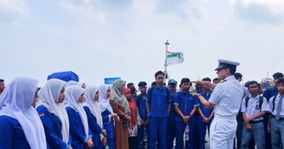 इंडोनेशिया में भारतीय नौसैनिक जहाज. (Credit- IANS)