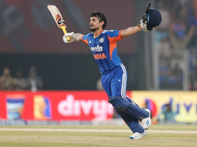 Ishan Kishan, Ishan Kishan Century, Ishan Kishan first t20i century, Ishan Kishan t20i century, Ishan Kishan century vs new Zealand, Ishan Kishan comeback strongly, ईशान किशन, ईशान किशन सेंचुरी, भारत बनाम न्यूजीलैंड, ईशान किशन टी20 शतक