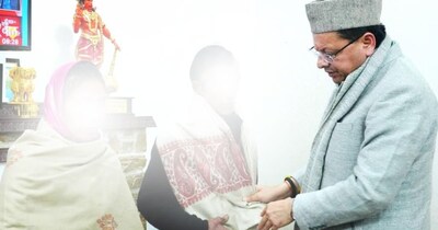 सीएम पुष्कर धामी से मिले अंकिता भंडारी के माता-पिता.