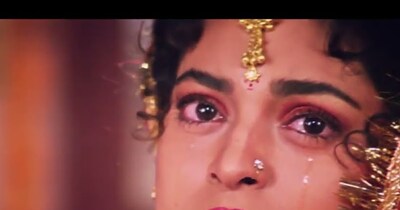 जूही चावला का 'बाबुल दे दो दुआ' आज भी शादी में रुला देता है, जानें क्यों.