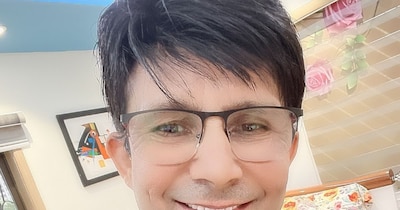 कमाल आर खान को पुलिस ने गिरफ्तार कर लिया है. 