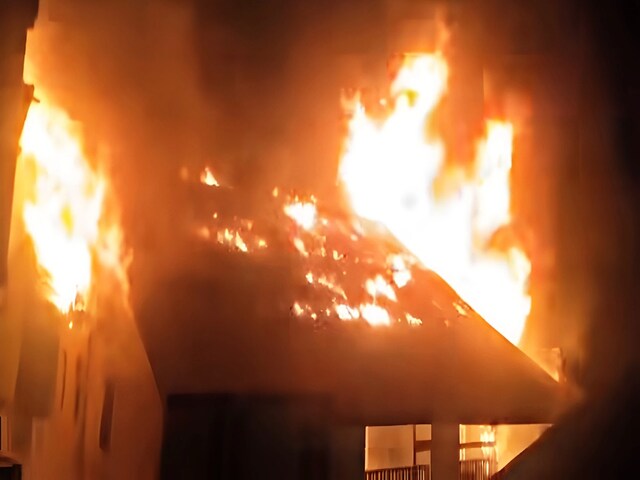 मोमबत्ती जलाना पड़ा भारी, 35 वर्षीय महिला की मौत