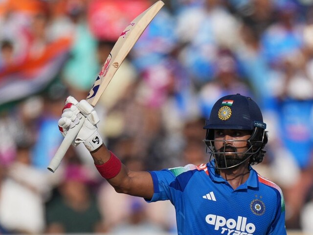 राहुल ने दिखाया रौद्र रूप, छक्के से सेंचुरी ठोक अकेले बदला मैच का नक्शा