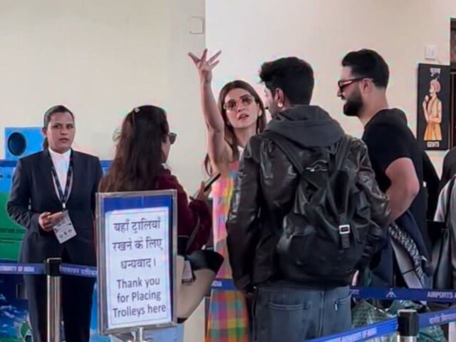 पैपराजी देख ठनका कृति सेनन का माथा, चुपके से हटे रूमर्ड BF कबीर बाहिया