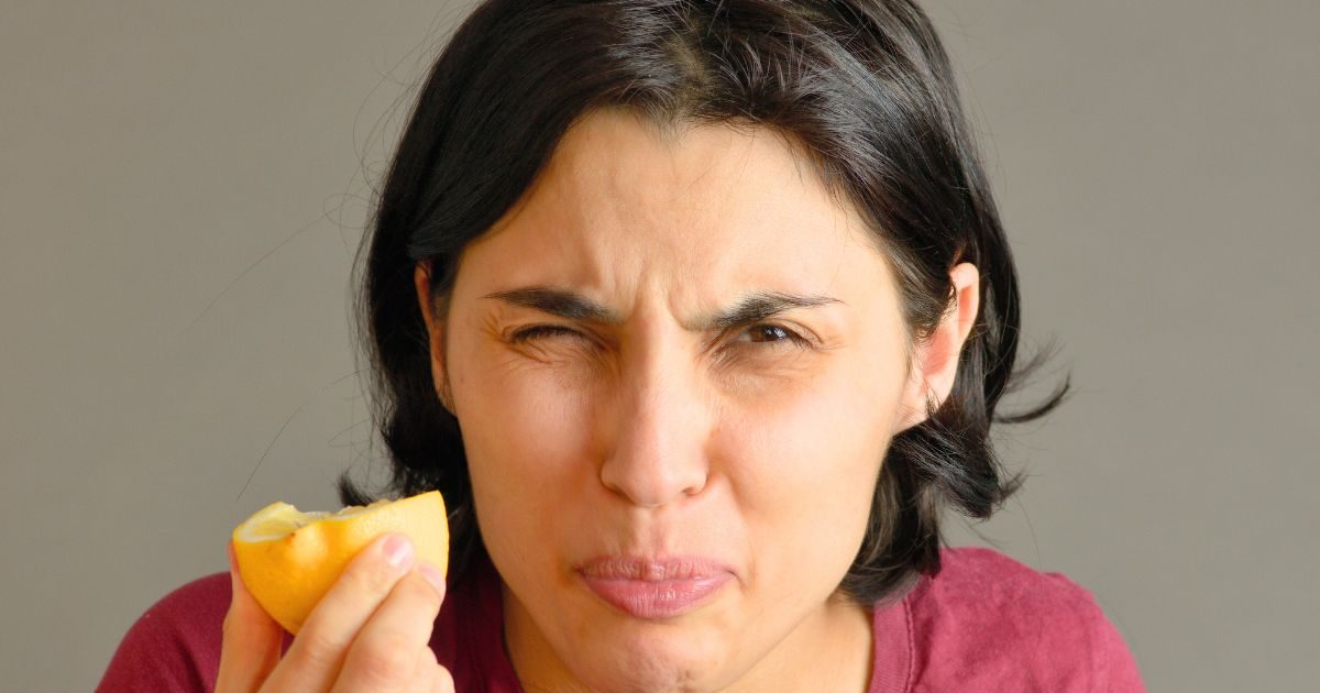 Why Do Eyes Close When Eating Lemon Know Scientific Reasons | नींबू ...