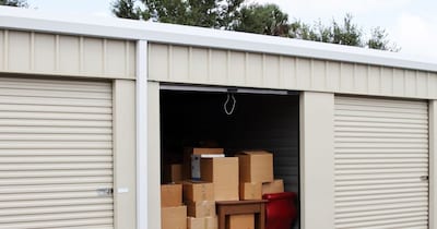 दुकान बिक रही थी जिसे शख्स ने सिर्फ 45 हजार रुपयों में खरीद लिया. (प्रतीकात्मक फोटो: Canva)