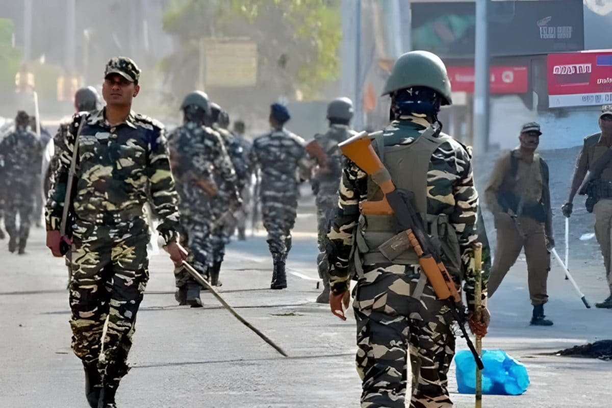 मणिपुर: उग्रवादियों ने किया गांव पर हमला आग के हवाले किए घर-फार्म हाउस