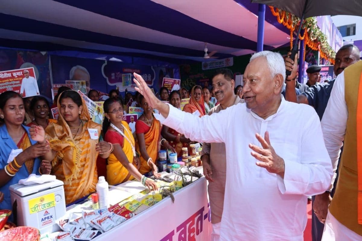 10 हजार के बाद 2 लाख कब मिलेंगे? नीतीश कुमार ने महिला रोजगार योजना पर किया बड़ा ऐलान